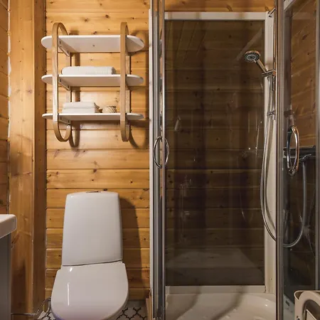 Perinteinen Mökki, Walking Distance From Centre * Kittilä