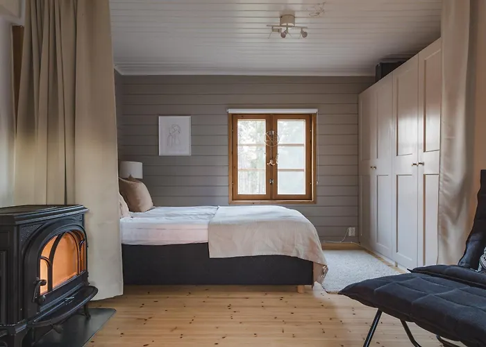 Perinteinen Moekki, Walking Distance From Centre Chalet