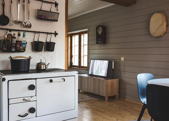 Perinteinen Moekki, Walking Distance From Centre Chalet